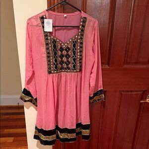 Elegant Pink Embroidered Women's Kurta